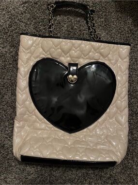 Betsey Johnson purse